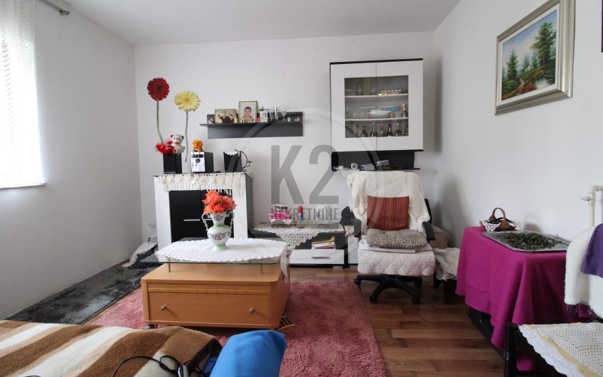 Kuća: Zagreb (Savica), prizemnica, 98.00 m2 DVA STANA (prodaja)